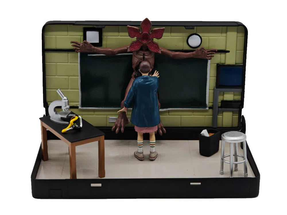 VHS Stars Stranger Things Eleven vs. Demogorgon Diorama Playset